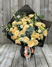 Букет цветов из:  Розы и Лизиантусы в Балакирево