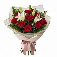 Букет цветов из:  Лилии и Розы в Балакирево