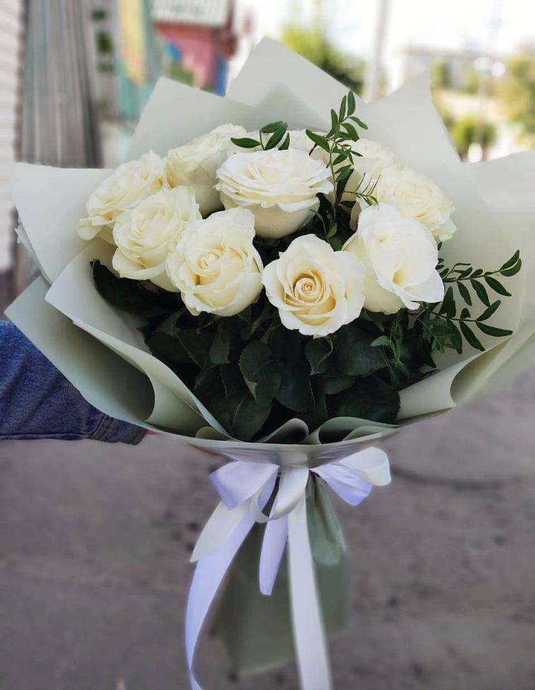 Букет Белые розы Проуд в Балакирево