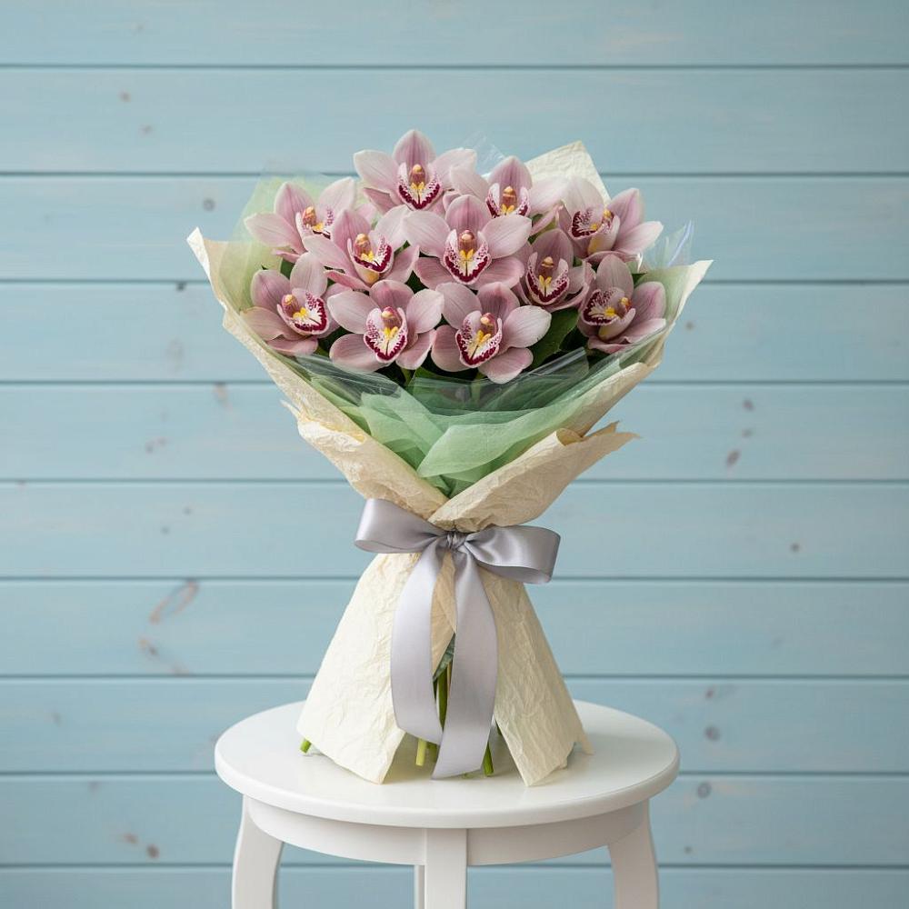 Букет цветов из: Орхидеи и Розы в Балакирево