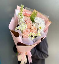 Букет цветов из:  Хризантемы и Розы в Балакирево