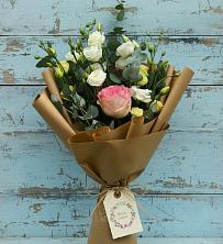 Букет цветов из:  Розы и Лизиантусы в Балакирево