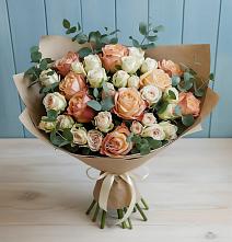 Букет цветов из:  Альстромерии и Розы в Балакирево